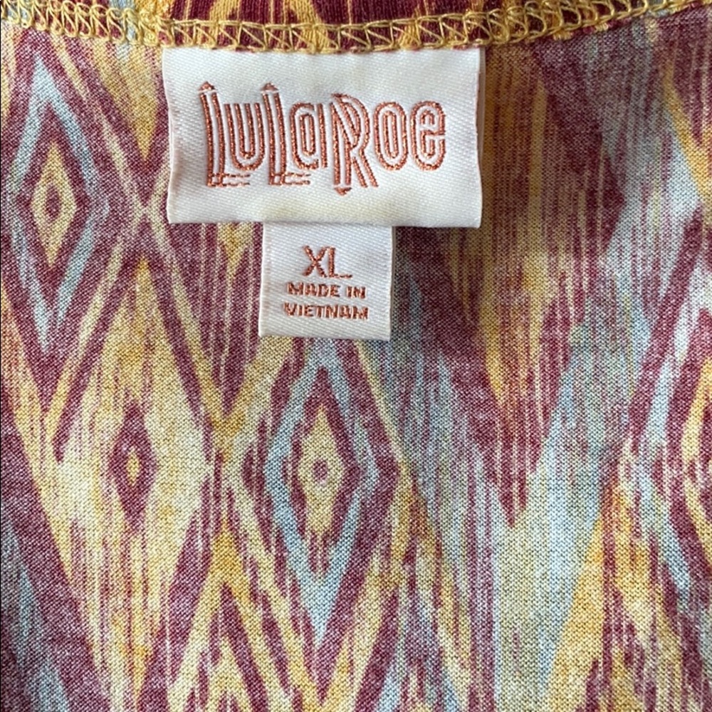 Shirt.. - Picture 2 of 4